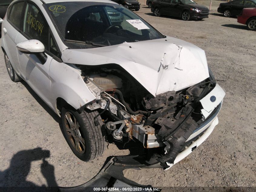 2015 FORD FIESTA SE - 3FADP4EJ8FM118539