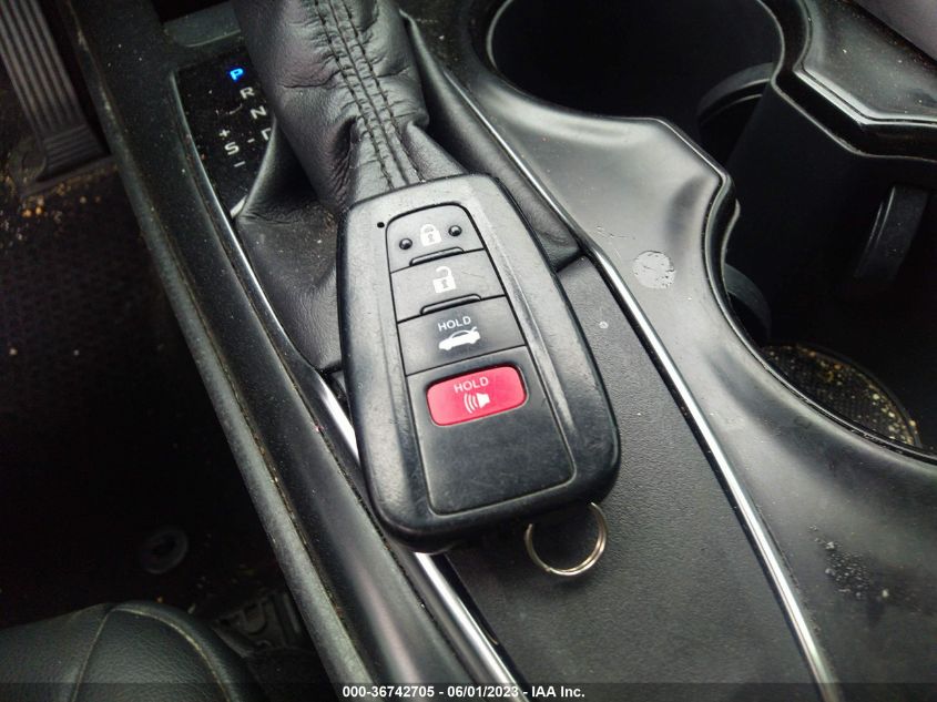2019 TOYOTA CAMRY LE/SE/XLE/L - 4T1B11HK6KU245877