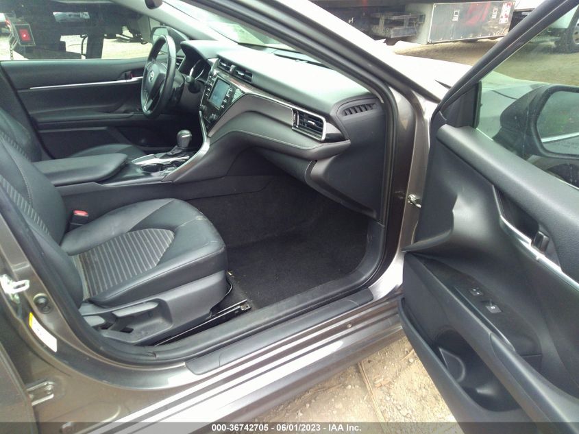 2019 TOYOTA CAMRY LE/SE/XLE/L - 4T1B11HK6KU245877