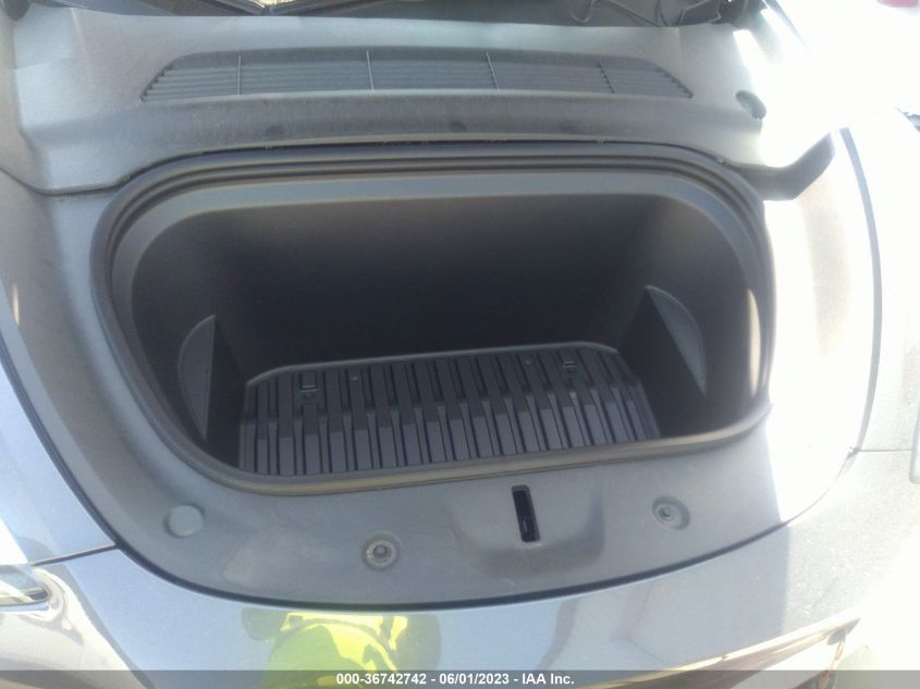 2022 TESLA MODEL Y LONG RANGE - 7SAYGDEE8NF437864