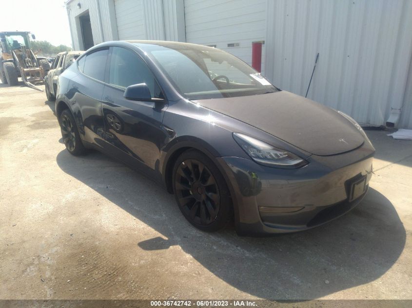 2022 TESLA MODEL Y LONG RANGE - 7SAYGDEE8NF437864