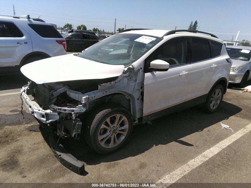 VIN 1FMCU0GD2HUB30002 2017 FORD ESCAPE SE