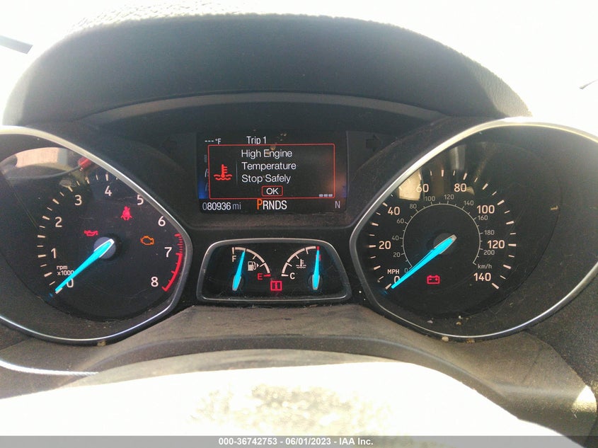 VIN 1FMCU0GD2HUB30002 2017 FORD ESCAPE SE