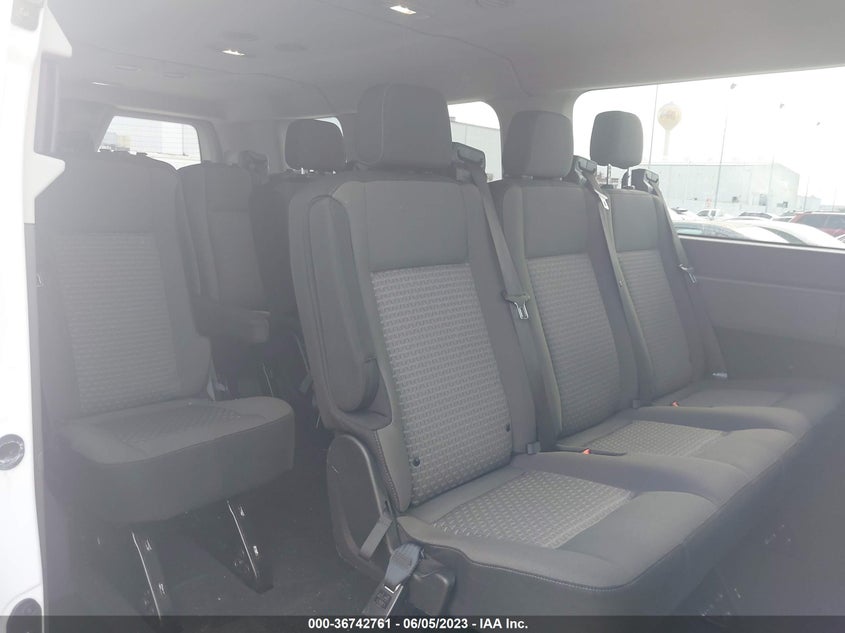 VIN 1FBAX2Y80NKA49169 2022 FORD TRANSIT PASSENGER WAGON XL/XLT