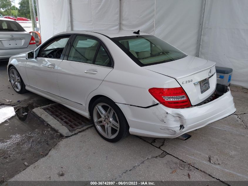 2014 MERCEDES-BENZ C-CLASS C 250 - WDDGF4HB3EG255904