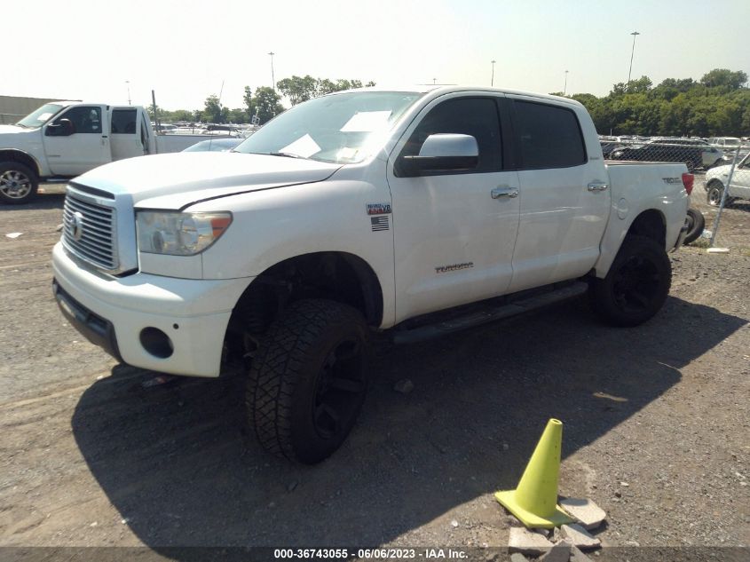 2013 TOYOTA TUNDRA 4WD TRUCK LTD/PLATINUM - 5TFHW5F15DX317655