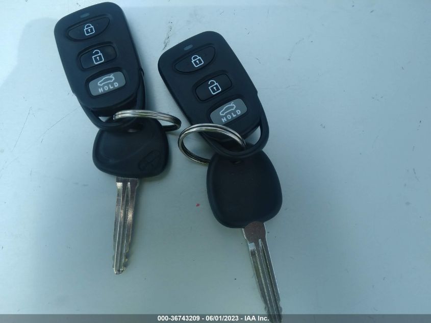 2020 HYUNDAI ELANTRA SEL - 5NPD84LF2LH547473