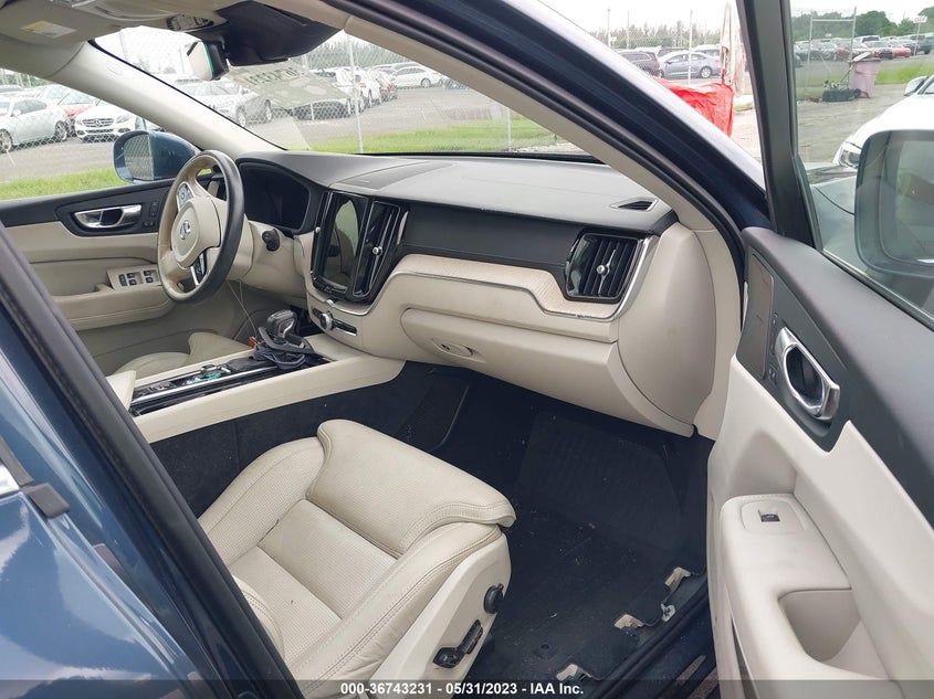 VIN YV4102DL9M1740874 2021 VOLVO XC60 INSCRIPTION