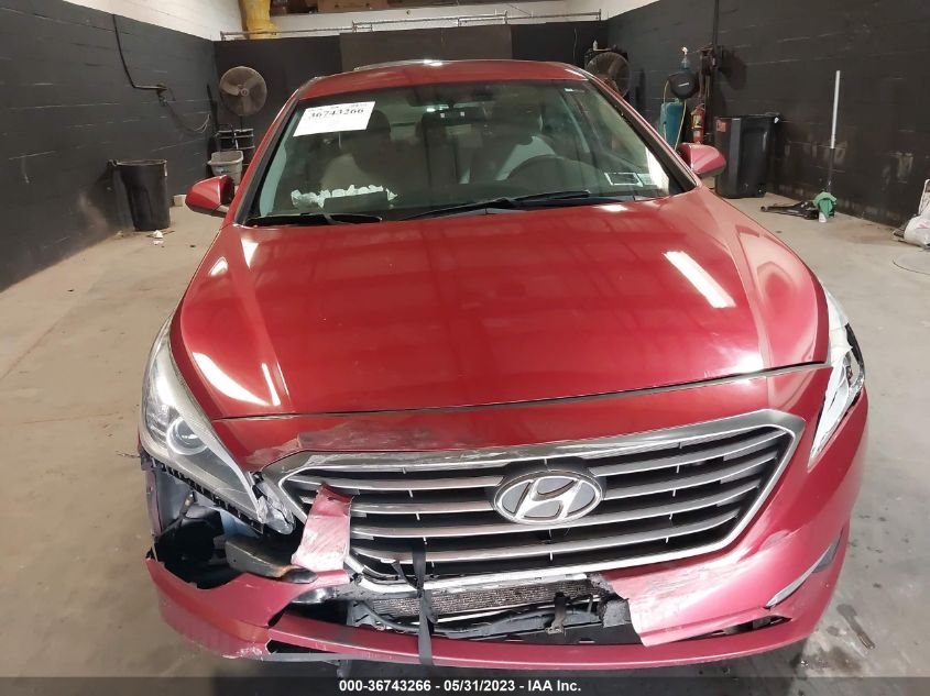 2015 HYUNDAI SONATA 2.4L SE - 5NPE24AF2FH225106