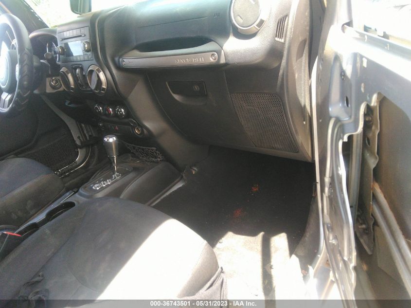 2016 JEEP WRANGLER UNLIMITED SPORT - 1C4HJWDG9GL196040