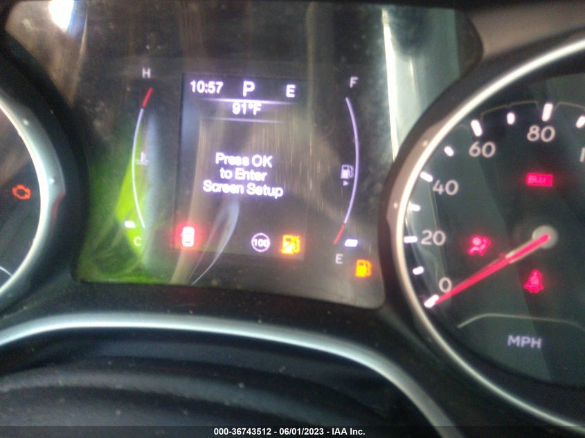 VIN 3C4NJDBB5JT467458 2018 JEEP COMPASS LATITUDE