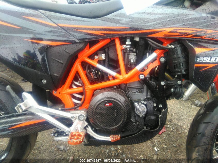 2021 KTM 690 SMC R VBKLSV401MM709824