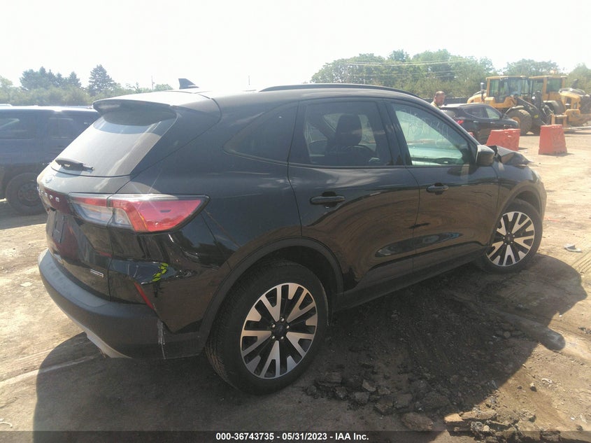VIN 1FMCU9BZ7LUC17085 2020 FORD ESCAPE SE SPORT HYBRID