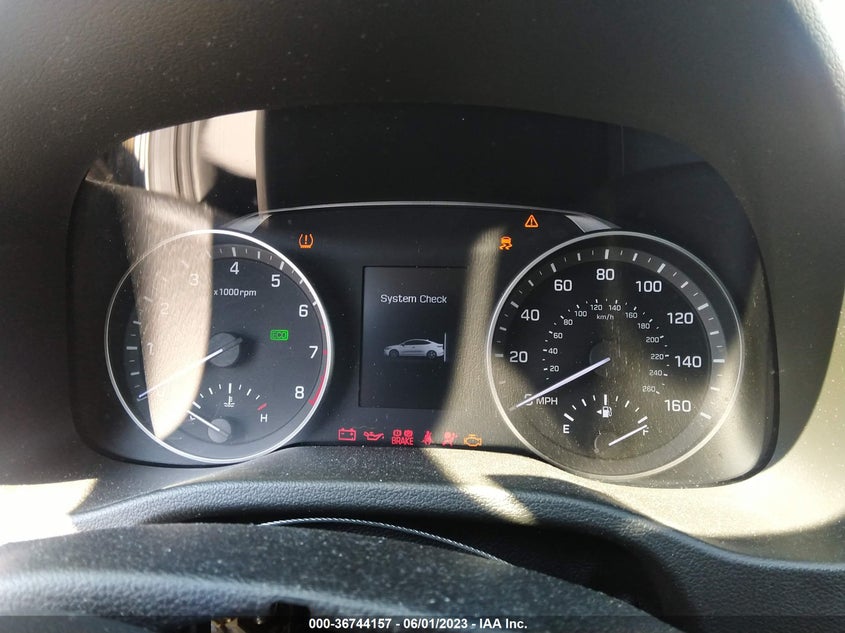 VIN 5NPD84LF1JH364577 2018 HYUNDAI ELANTRA SEL