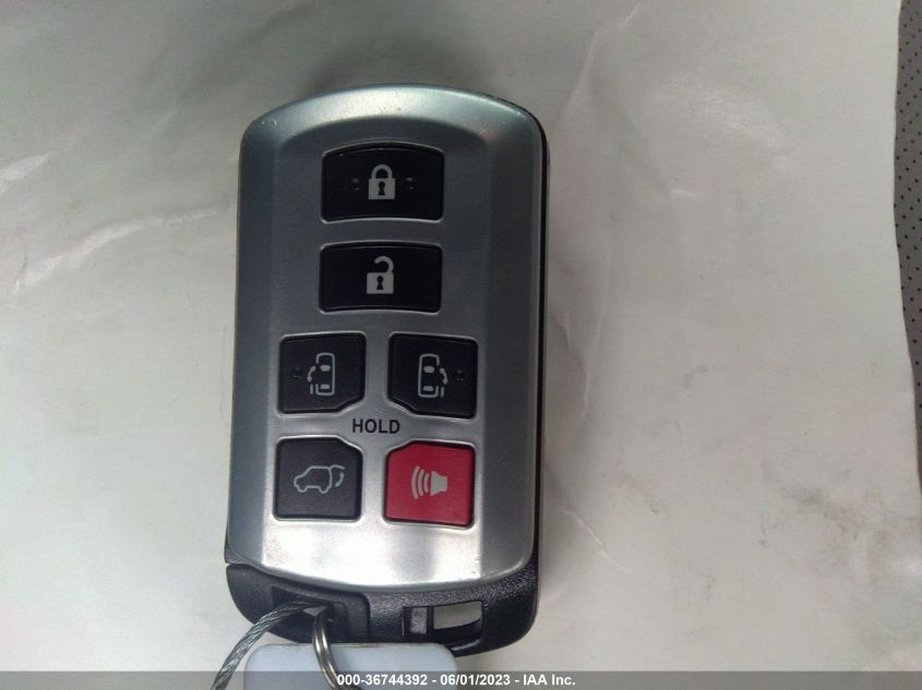 5TDYZ3DC8HS891615 2017 TOYOTA SIENNA - Image 11