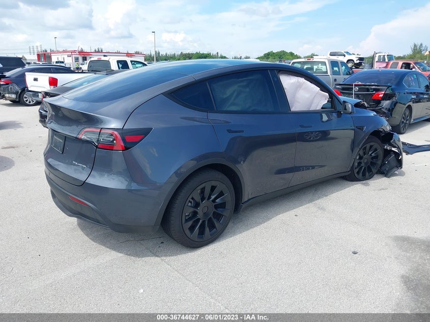 VIN 7SAYGDEE8PA047900 2023 TESLA MODEL Y LONG RANGE