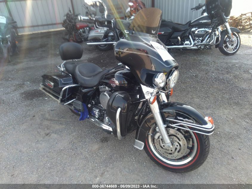 2005 HARLEY-DAVIDSON FLHTCUI - 1HD1FCW195Y678368