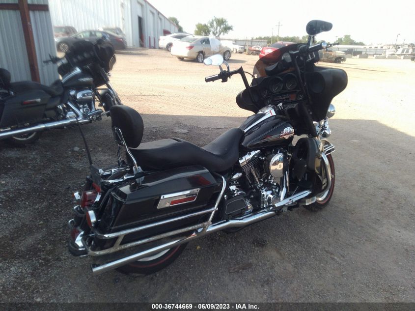 2005 HARLEY-DAVIDSON FLHTCUI - 1HD1FCW195Y678368