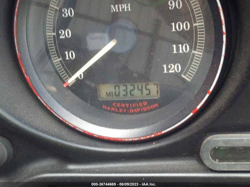 2005 HARLEY-DAVIDSON FLHTCUI - 1HD1FCW195Y678368