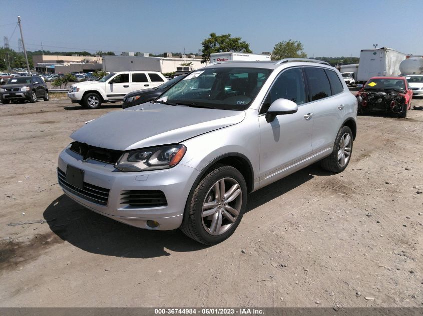 2014 VOLKSWAGEN TOUAREG EXEC - WVGEP9BP4ED007710