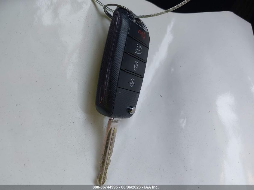 2018 KIA FORTE5 LX - KNAFK5A83J5773486