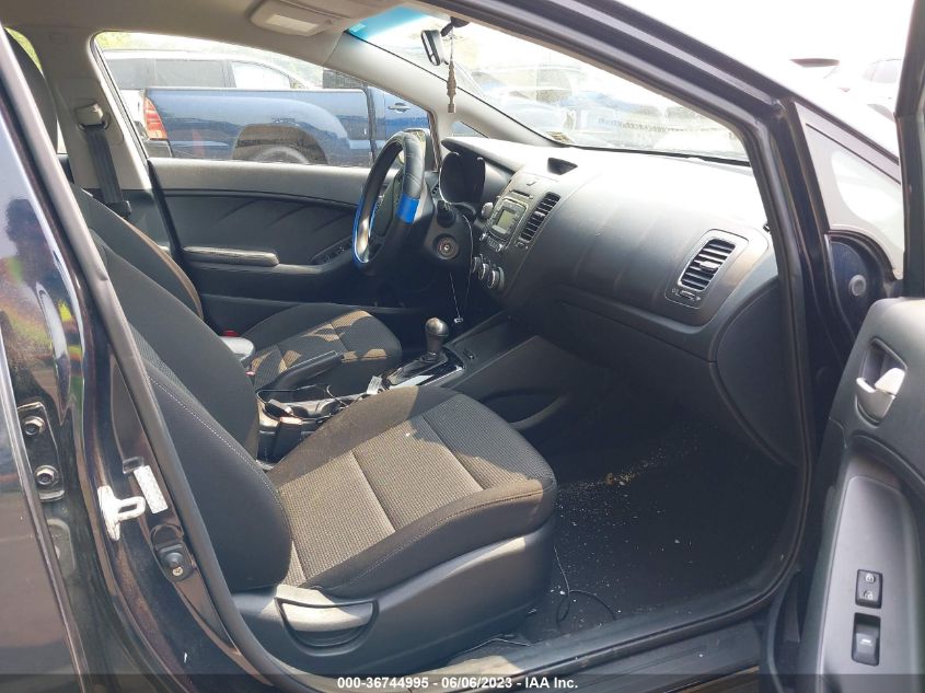 2018 KIA FORTE5 LX - KNAFK5A83J5773486