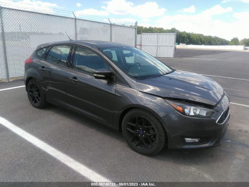 2016 FORD FOCUS SE - 1FADP3K22GL312011