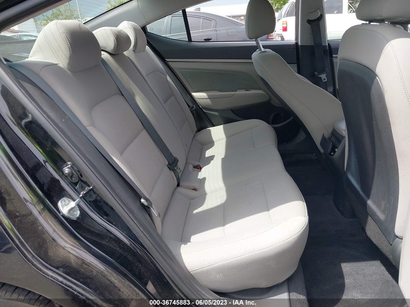 VIN 5NPD84LF4JH235622 2018 HYUNDAI ELANTRA SEL