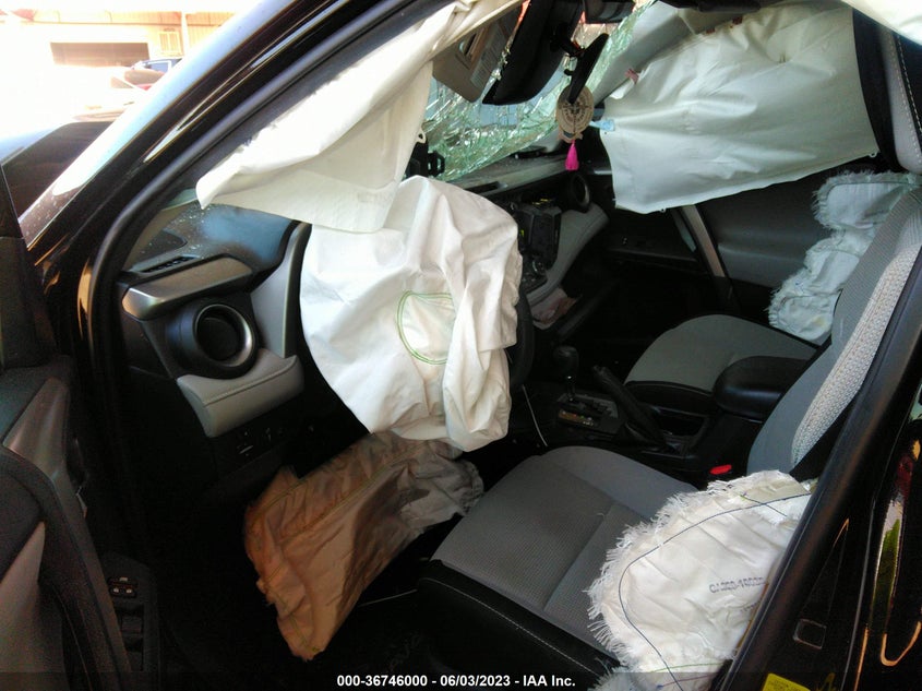 VIN 2T3WFREV4JW454024 2018 TOYOTA RAV4 XLE/ADVENTURE