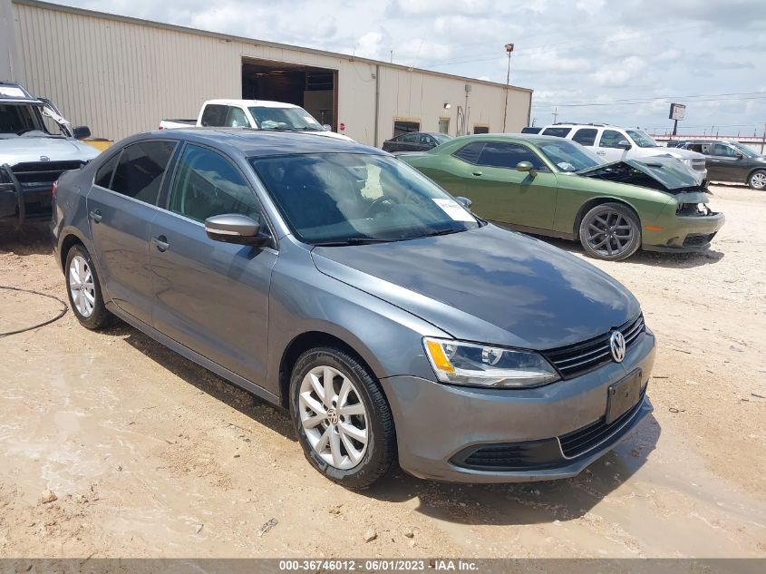 2013 VOLKSWAGEN JETTA SEDAN SE W/CONVENIENCE/SUNROOF - 3VWDP7AJ4DM384975