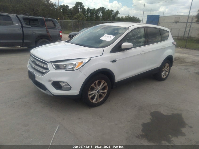 VIN 1FMCU9GD3HUD94284 2017 FORD ESCAPE SE