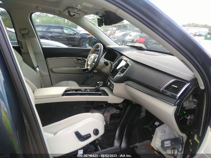 2020 VOLVO XC90 MOMENTUM - YV4102CK3L1619071