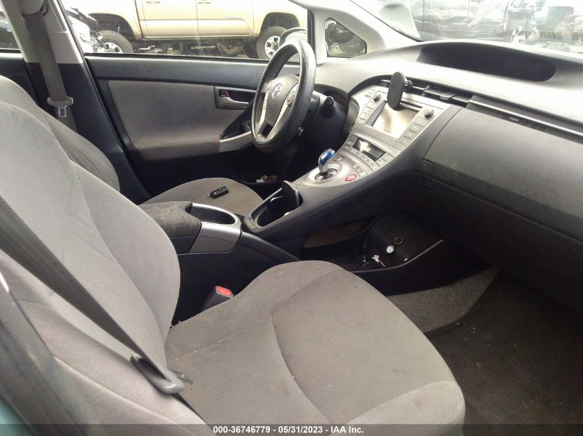 2015 TOYOTA PRIUS FOUR - JTDKN3DU9F1916168