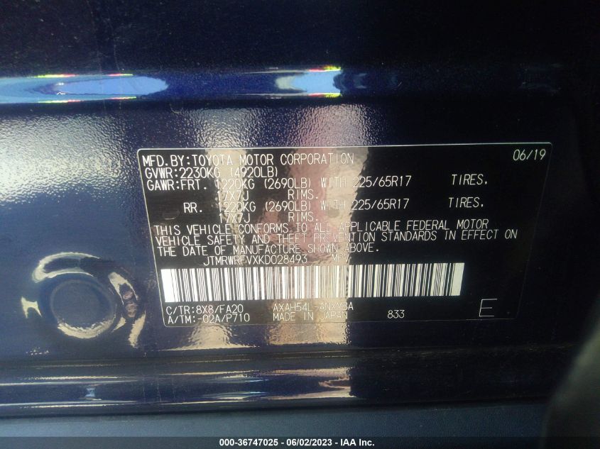 2019 TOYOTA RAV4 HYBRID XLE - JTMRWRFVXKD028493