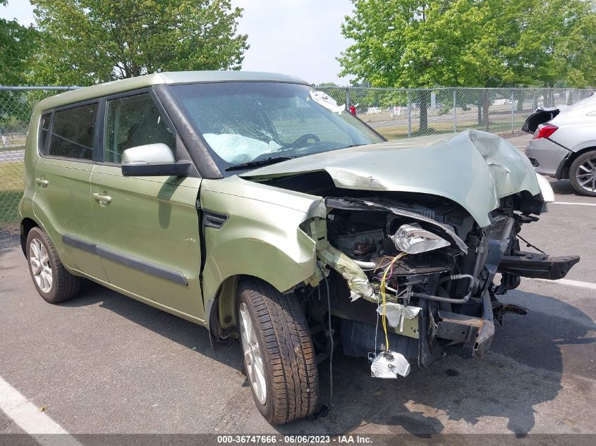 2013 KIA SOUL + - KNDJT2A6XD7560941