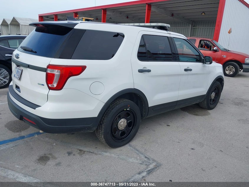 VIN 1FM5K8AR4JGC56576 2018 FORD POLICE INTERCEPTOR
