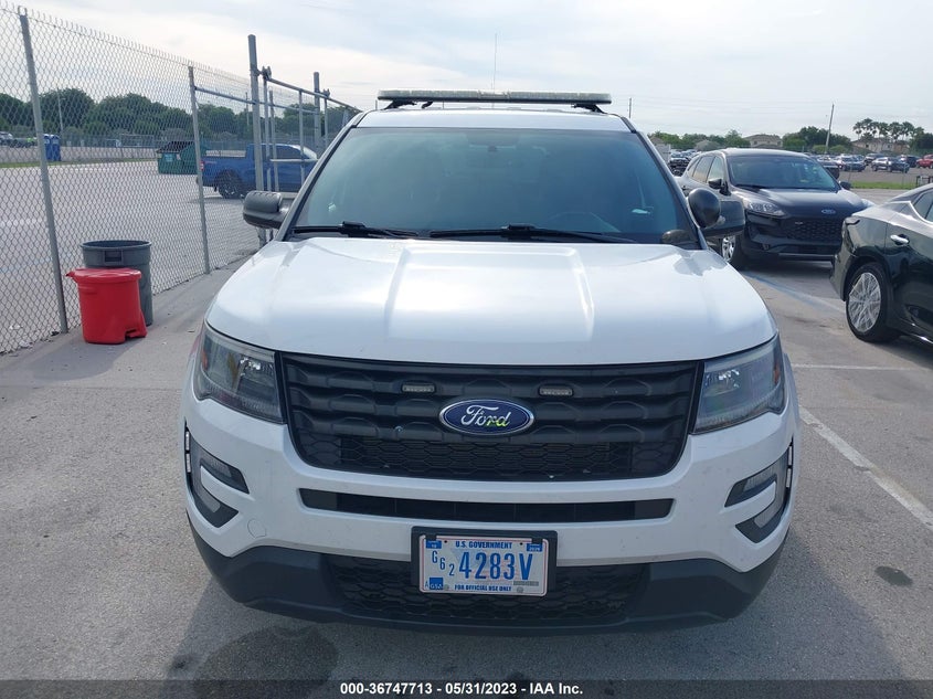 VIN 1FM5K8AR4JGC56576 2018 FORD POLICE INTERCEPTOR