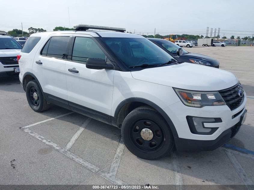 VIN 1FM5K8AR2JGC56575 2018 FORD POLICE INTERCEPTOR