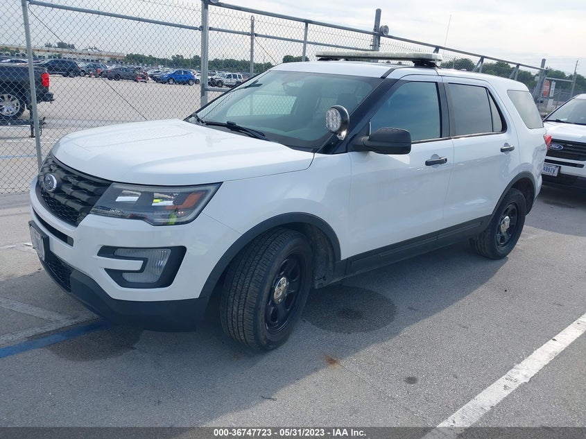 VIN 1FM5K8AR2JGC56575 2018 FORD POLICE INTERCEPTOR