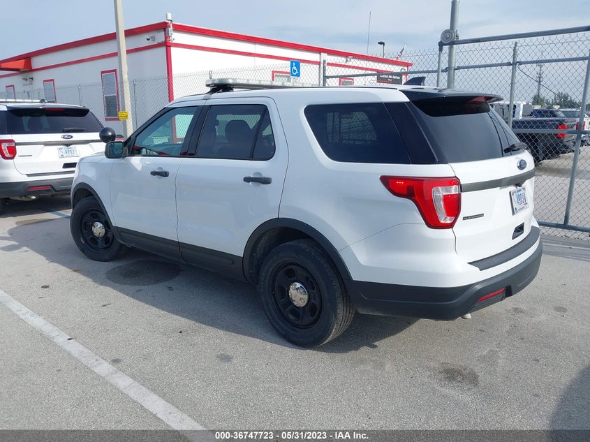 VIN 1FM5K8AR2JGC56575 2018 FORD POLICE INTERCEPTOR