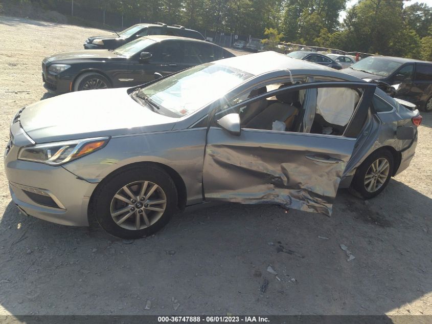 2015 HYUNDAI SONATA 2.4L SE - 5NPE24AF9FH234112