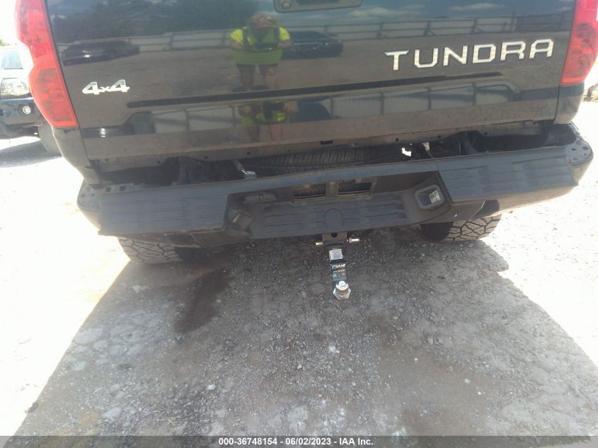 2015 TOYOTA TUNDRA 4WD TRUCK PLATINUM/1794 - 5TFAW5F19FX417388
