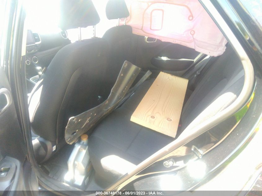2020 HYUNDAI VENUE SE - KMHRB8A34LU014131