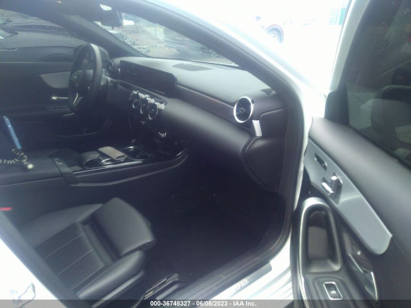 2019 MERCEDES-BENZ A-CLASS A 220 WDD3G4FBXKW026359