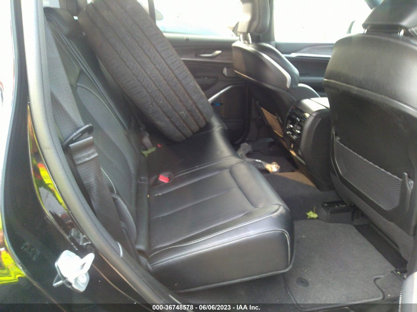 VIN 1C4RJHDG1N8565313 2022 JEEP GRAND CHEROKEE OVERLAND