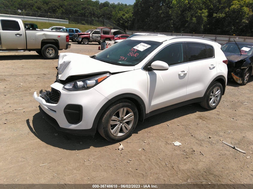 VIN KNDPM3AC8K7525587 2019 KIA SPORTAGE LX