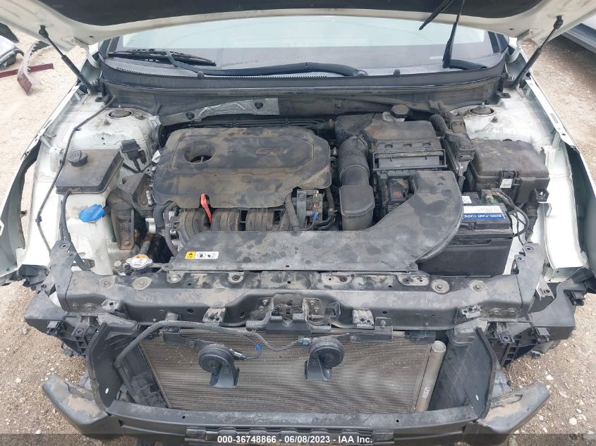 2016 HYUNDAI SONATA 2.4L SE - 5NPE24AF5GH401213