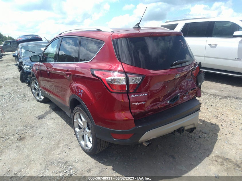VIN 1FMCU9J97JUD25799 2018 FORD ESCAPE TITANIUM