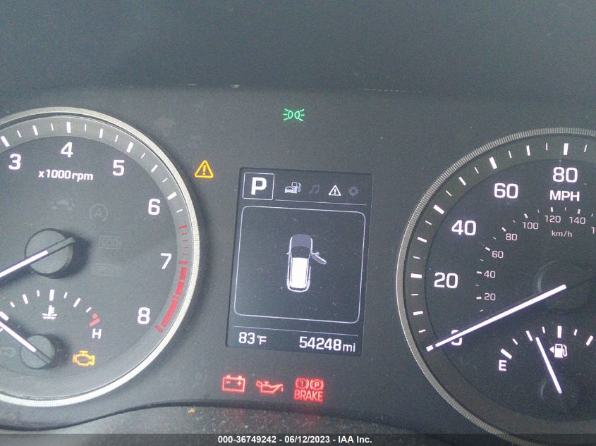 2016 HYUNDAI TUCSON LIMITED/SPORT AND ECO/SE - KM8J33A45GU070171