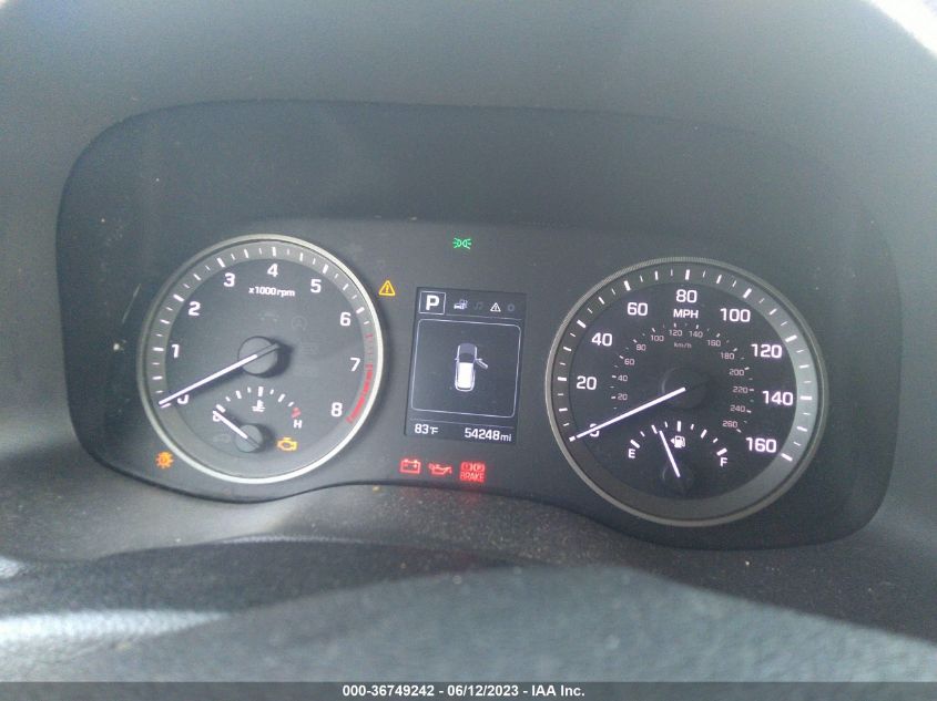 2016 HYUNDAI TUCSON LIMITED/SPORT AND ECO/SE - KM8J33A45GU070171